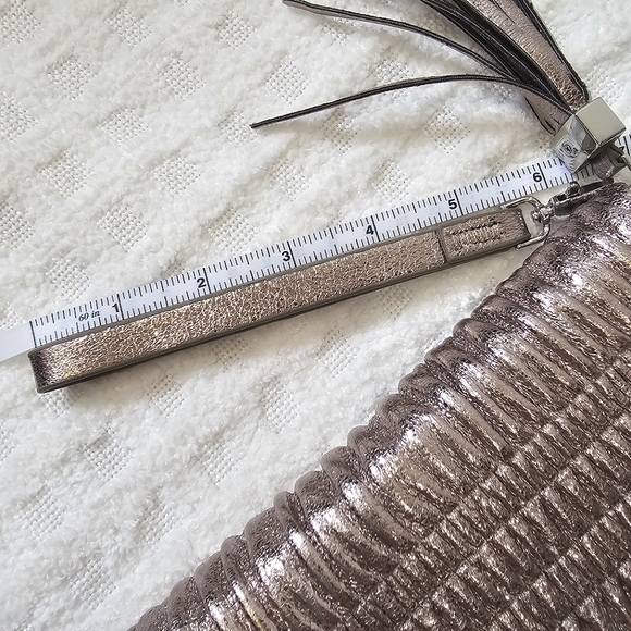 Stella & Dot Gathered Continental Wallet - Picture 10 of 13